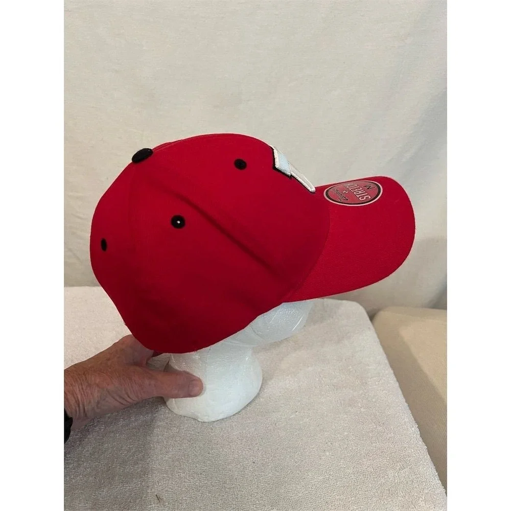 University of Utah Utes Zephyr Red Hat Unisex Adult Size M cap official licensed